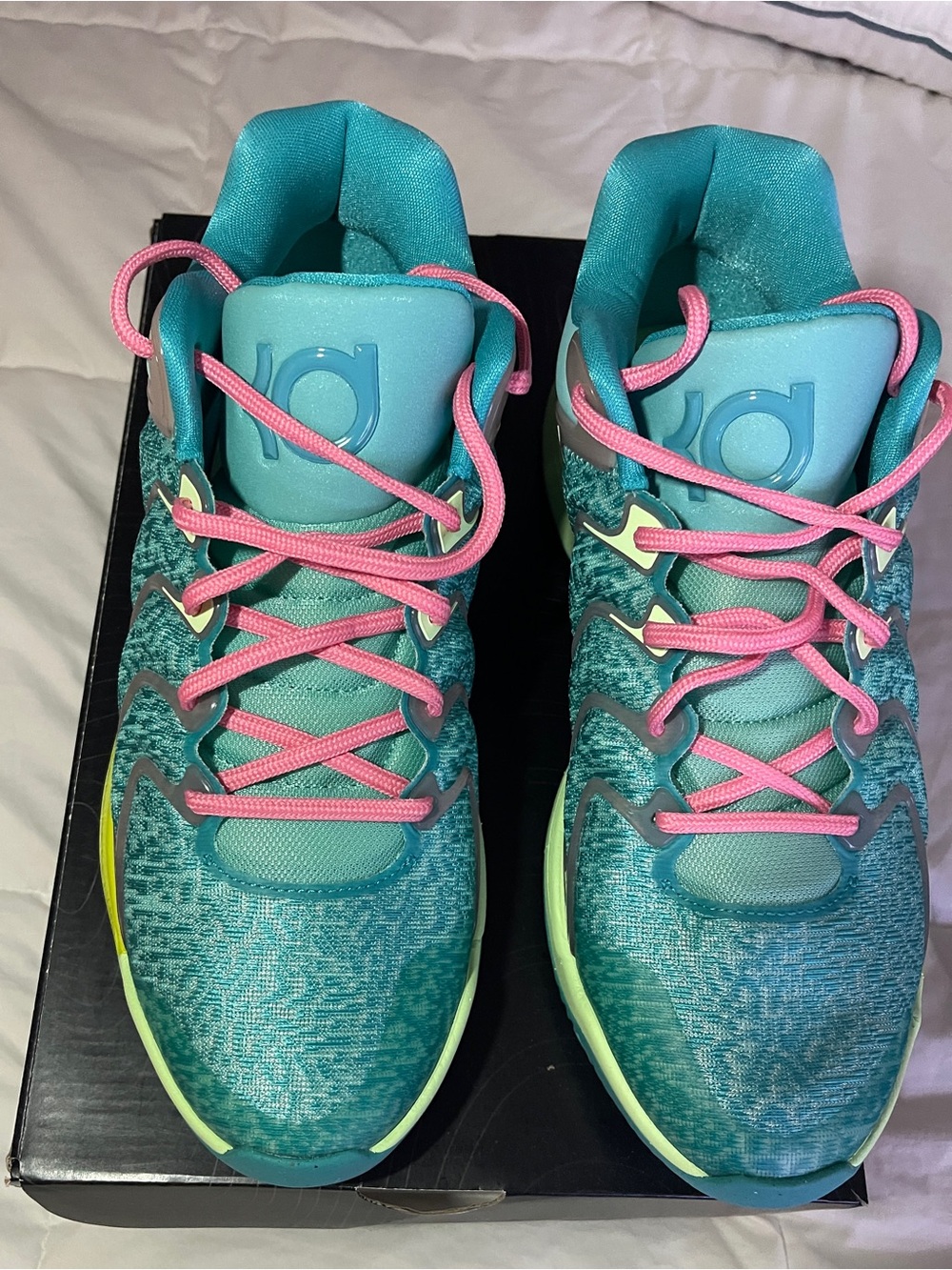 Nike Teal Athletic Sneakers with Pink Laces